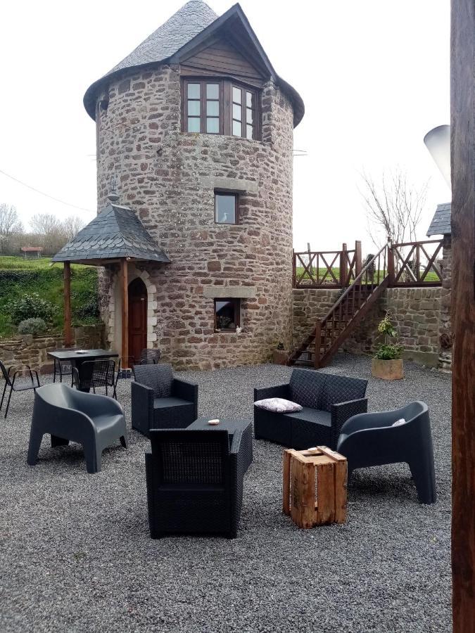 La Tour De Ver Gite Atypique Possibilite Table D'Hotes Sur Reservation ภายนอก รูปภาพ